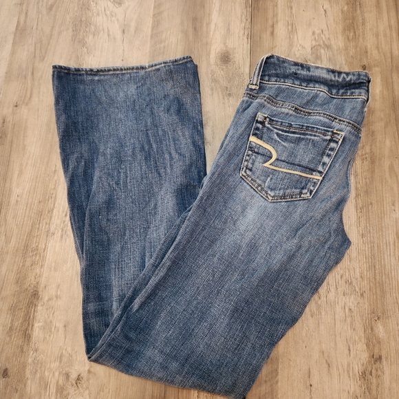 American Eagle Artist Women's Size 6 Distressed Flare Denim Lowrise, Lt Wash Y2K - Picture 6 of 7